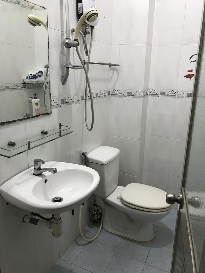 Happy Hostel Vn (Adults Only) Хошимін Екстер'єр фото