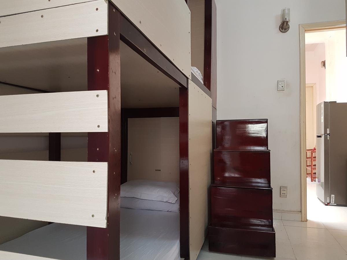 Happy Hostel Vn (Adults Only) Хошимін Екстер'єр фото